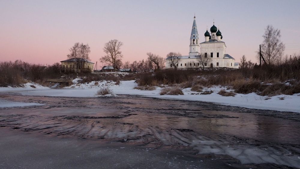 Село Осенево, день первый зимы.