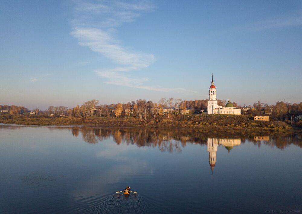 Тотьма. На работу