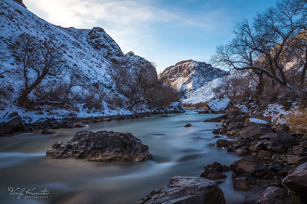 Торайгырская резьба водой