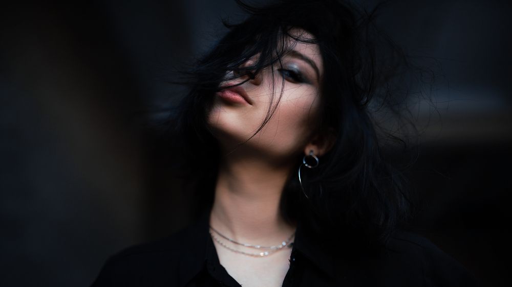 U &bull;