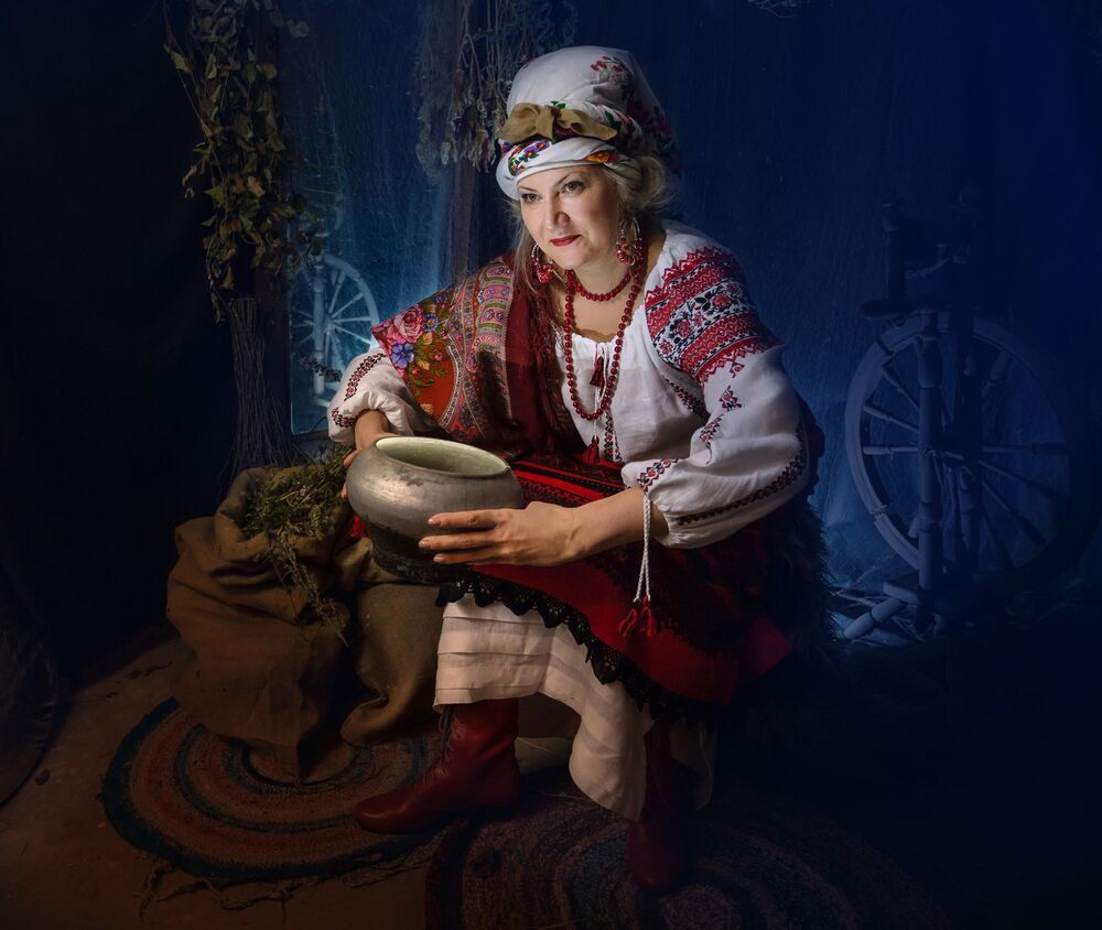 Фотоистория по мотивам " Вечера на хуторе близ Диканьки" " Солоха"