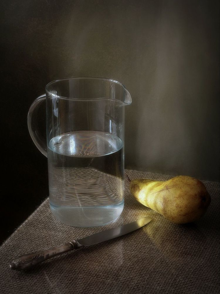 Спелая груша