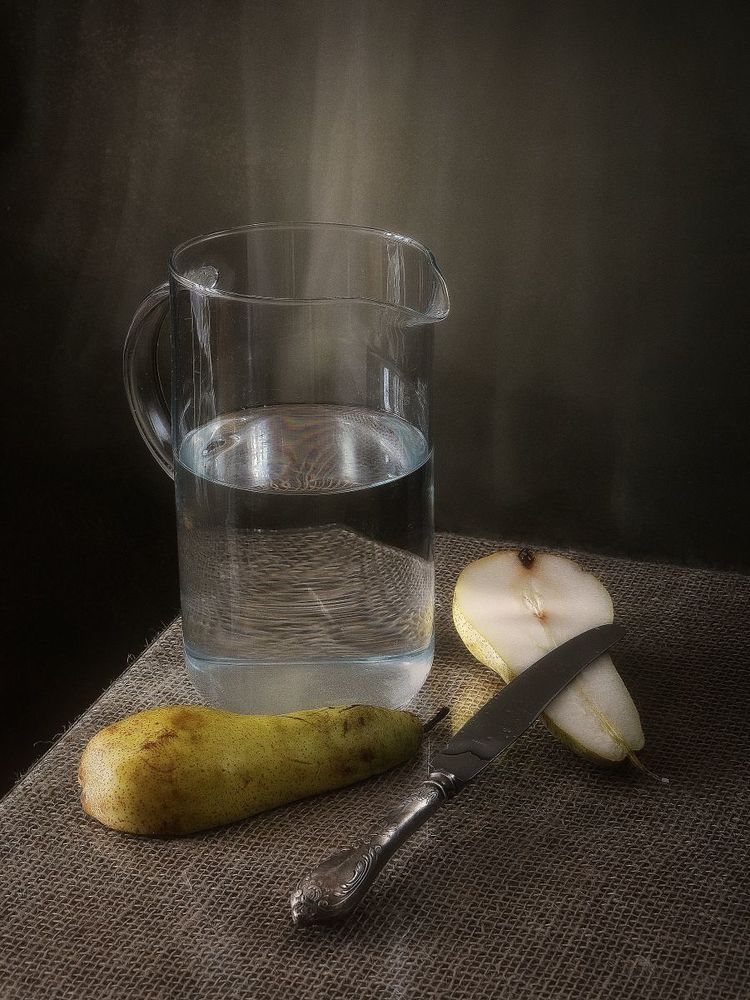 Спелая груша