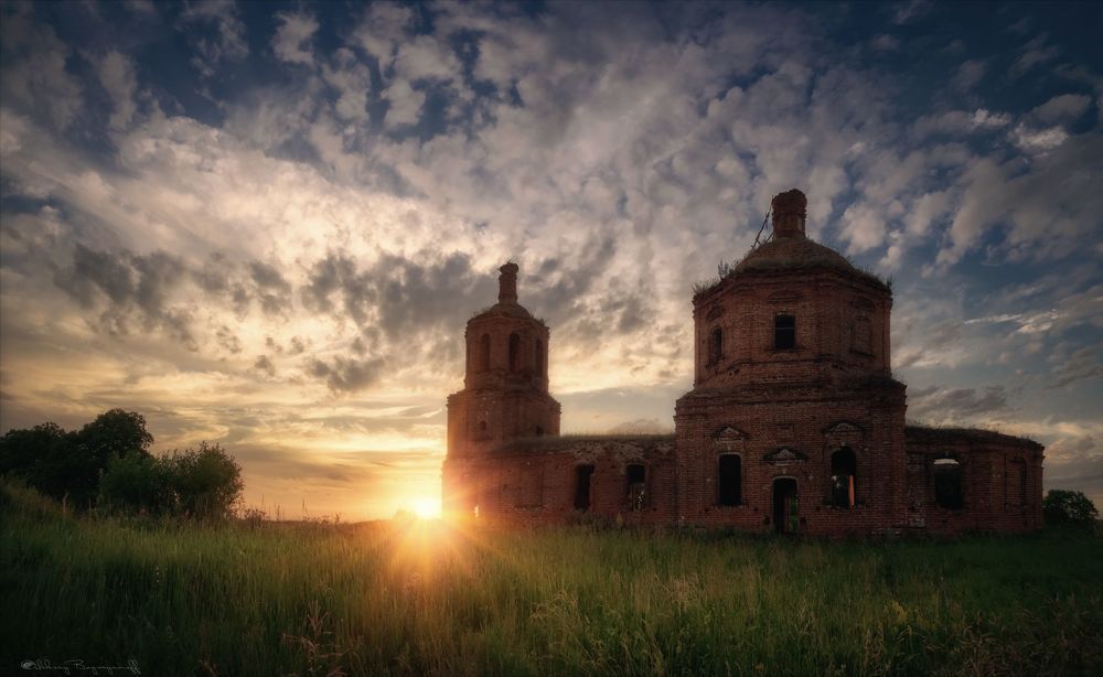 Покровская церковь.