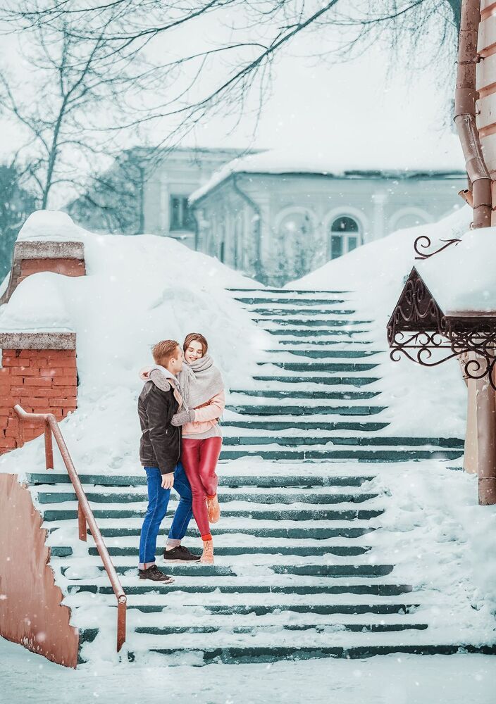 True love and a winter kiss!
