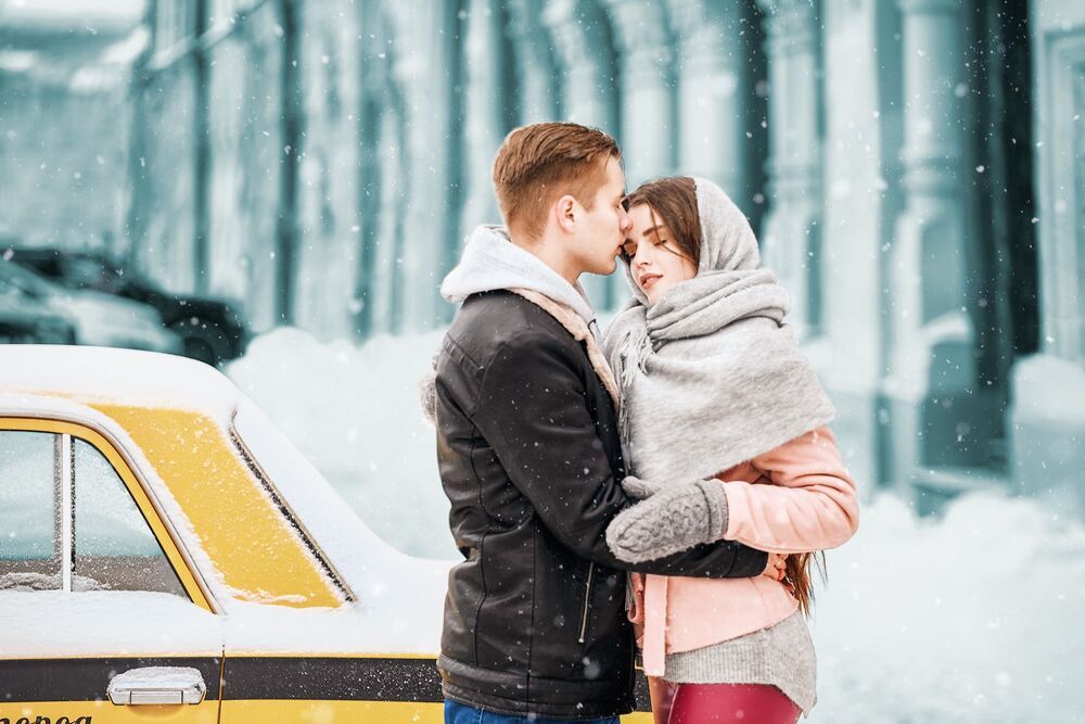True love and a winter kiss!