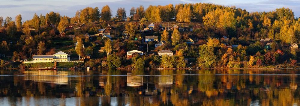 Золотая осень в Серковой слободе. 
Панорама из 5-ти горизонтальных кадров.