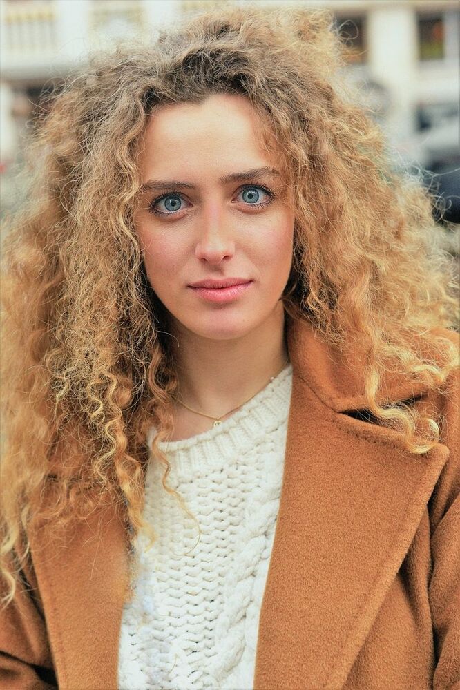 Streetportraits of girls of Brussels(Belgium)