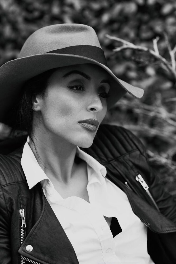 Gloria Mamurov. Los Angeles actress.