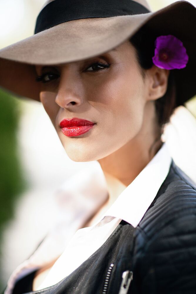Gloria Mamurov. Los Angeles actress.