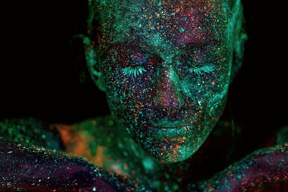 Космический UV портрет