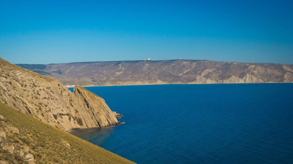 В Крыму октябрь.