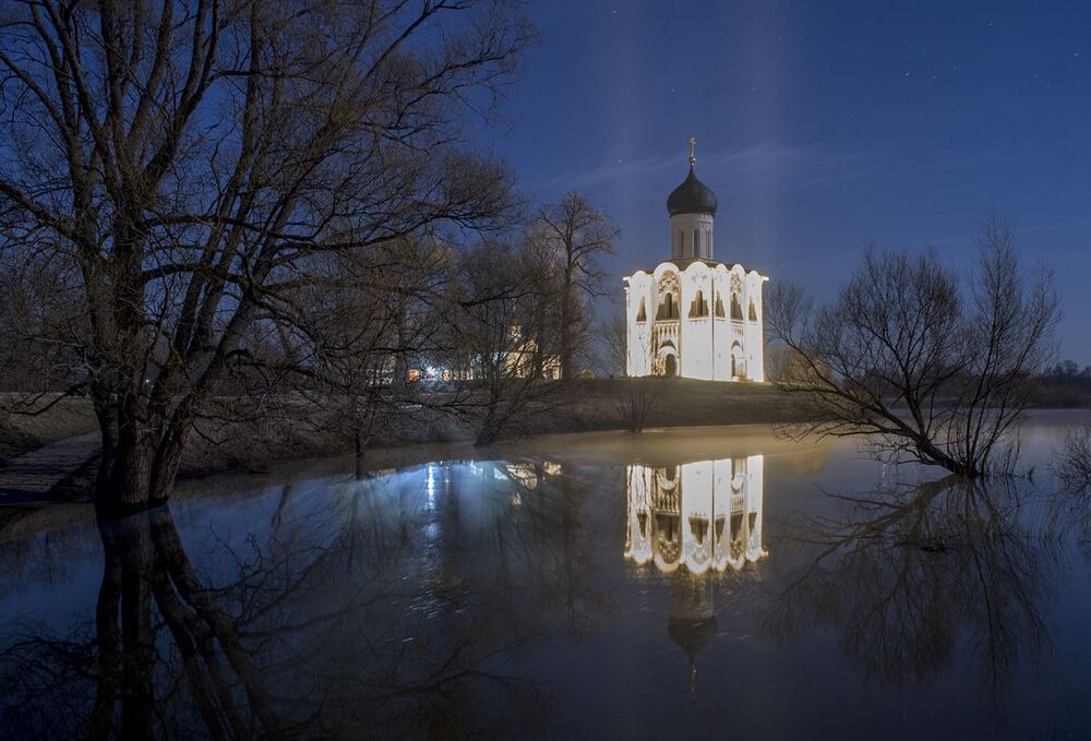 Покрова на Нерли.Полнолуние.