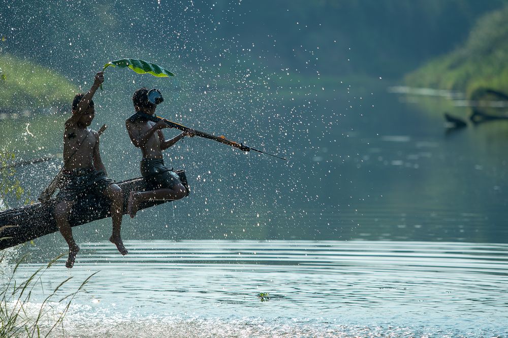 Fishing harpoon gun