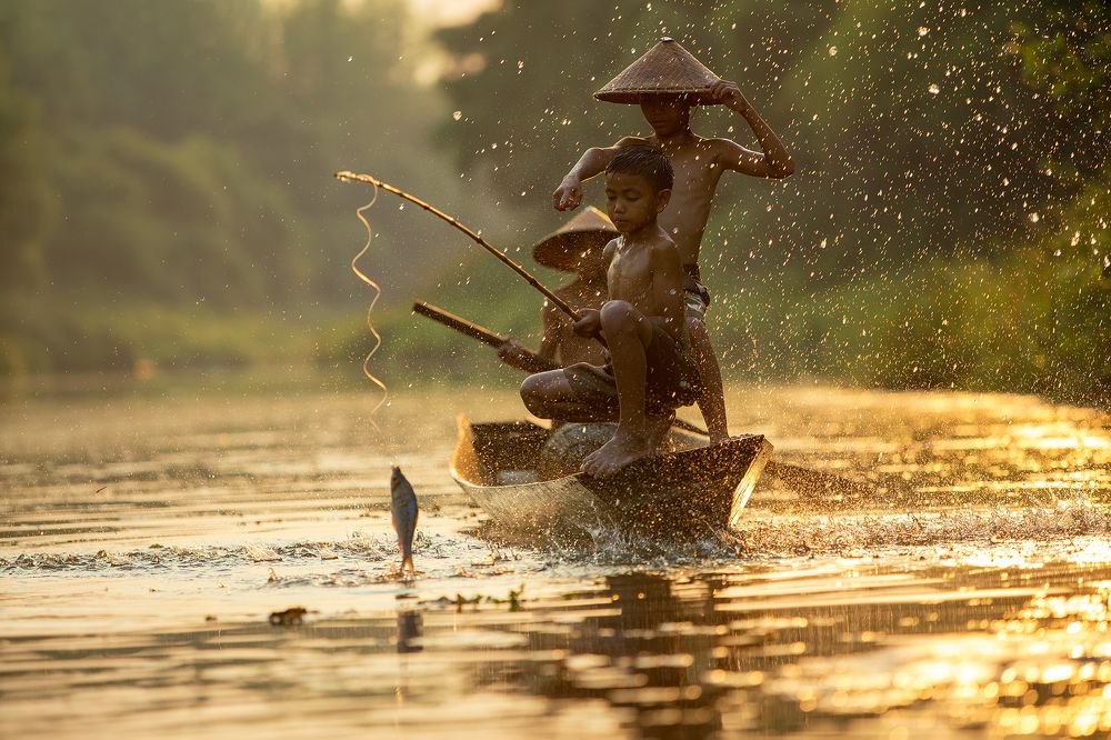 Boat fishing