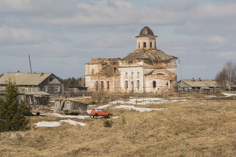 В деревне Вонгуда.