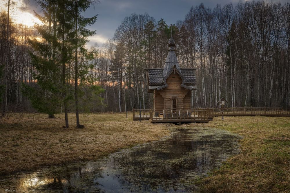 Свято-Владимирский мужской монастырь на истоке Днепра.