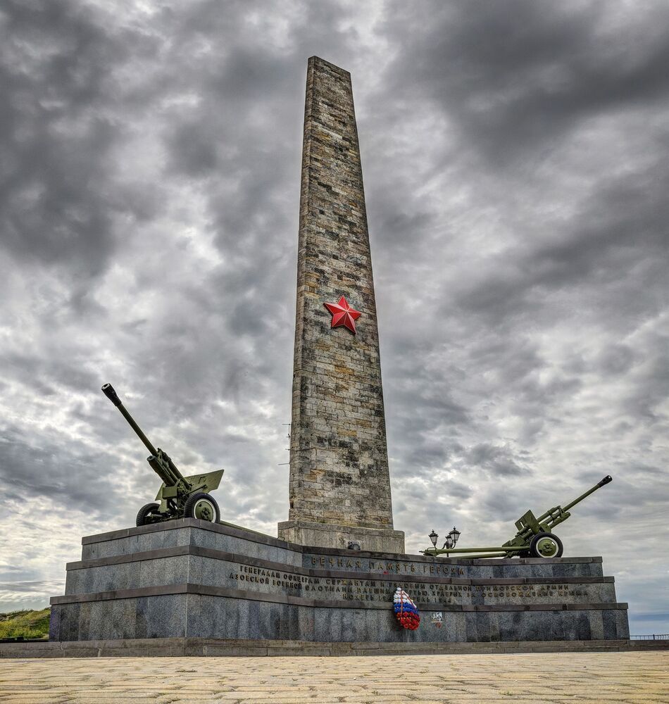 На Героических Высотах Митридата.