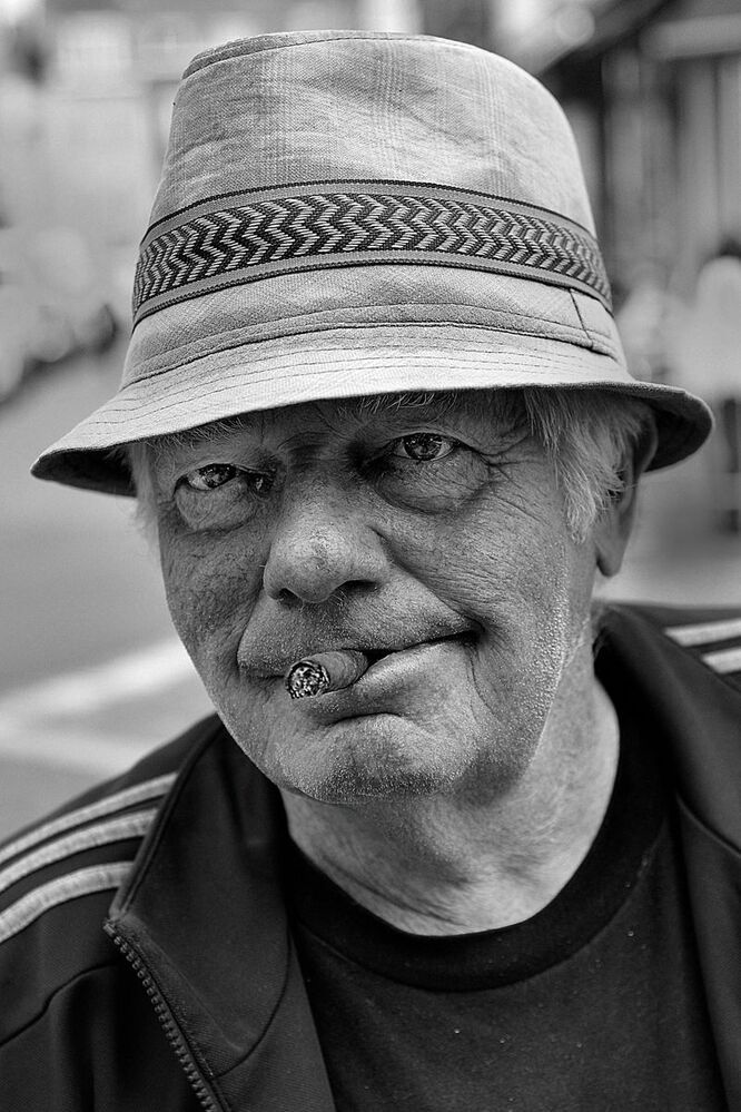 Street portraits(Lille-France).