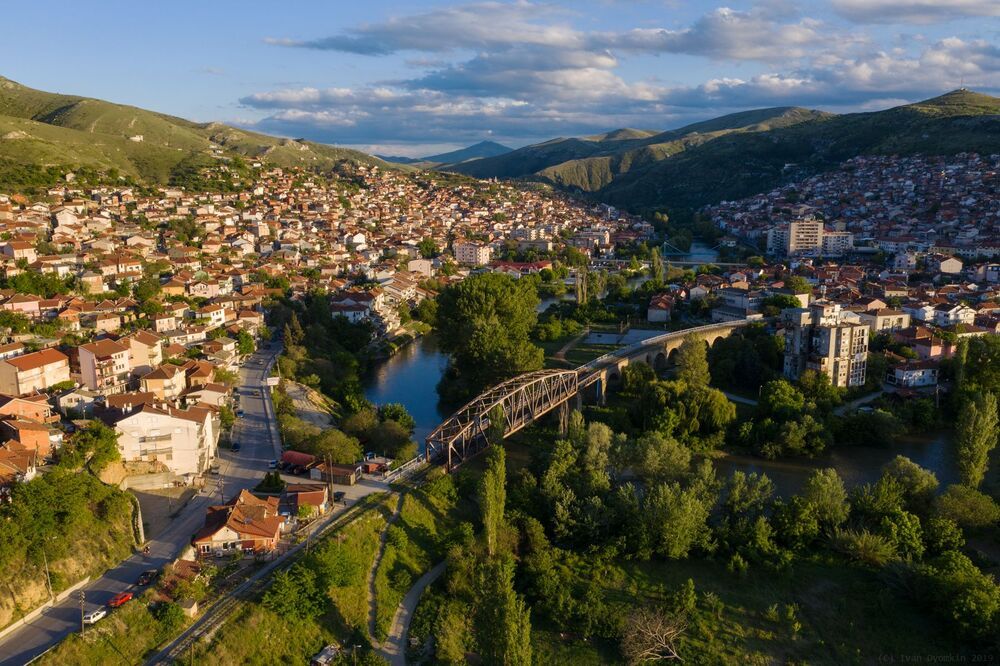 Велес
