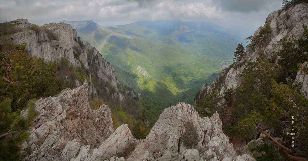 Крымские скалы.