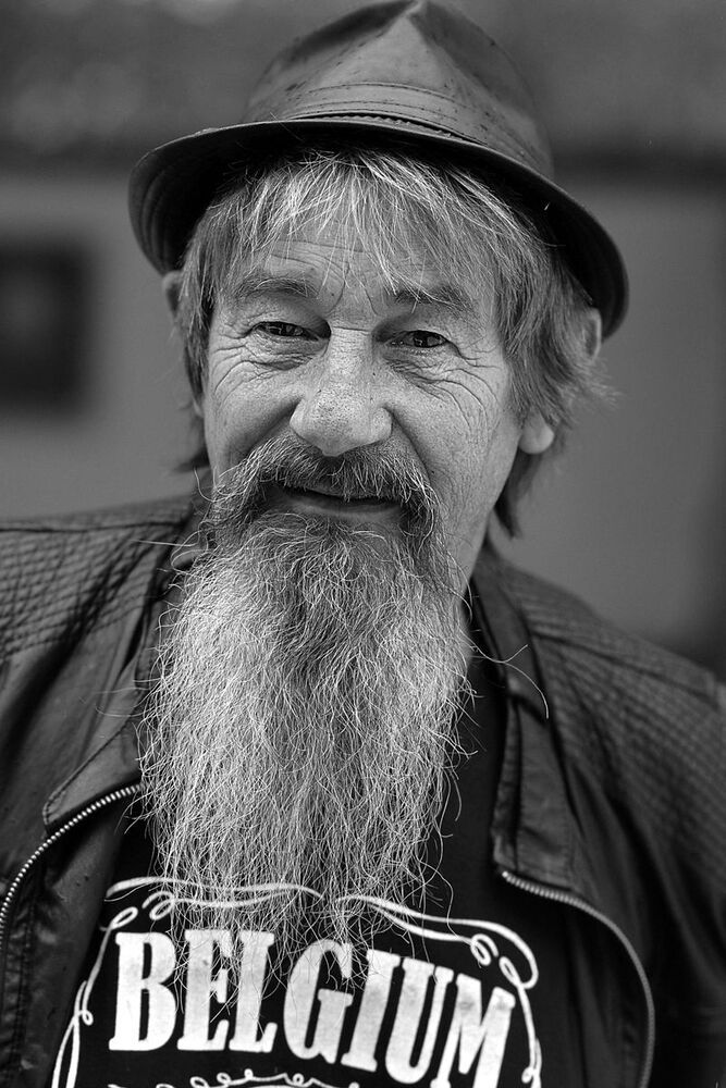 Streetportraits from the multicultural district of Longdoz in Liège(Belgium).