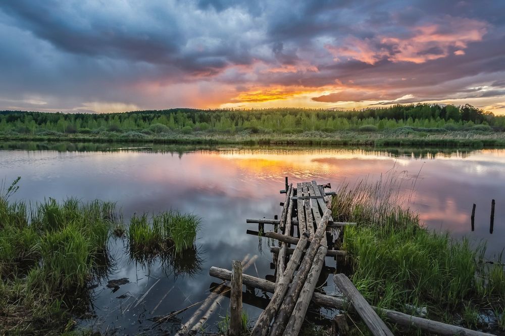 Предгрозовой закат