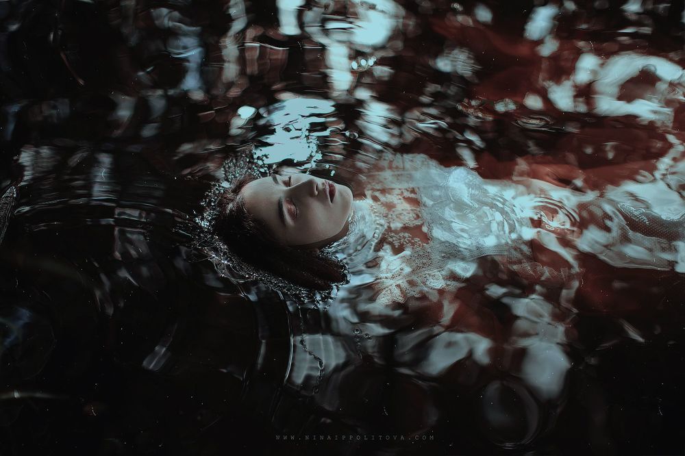 Б а г р о в ы е   в о д ы