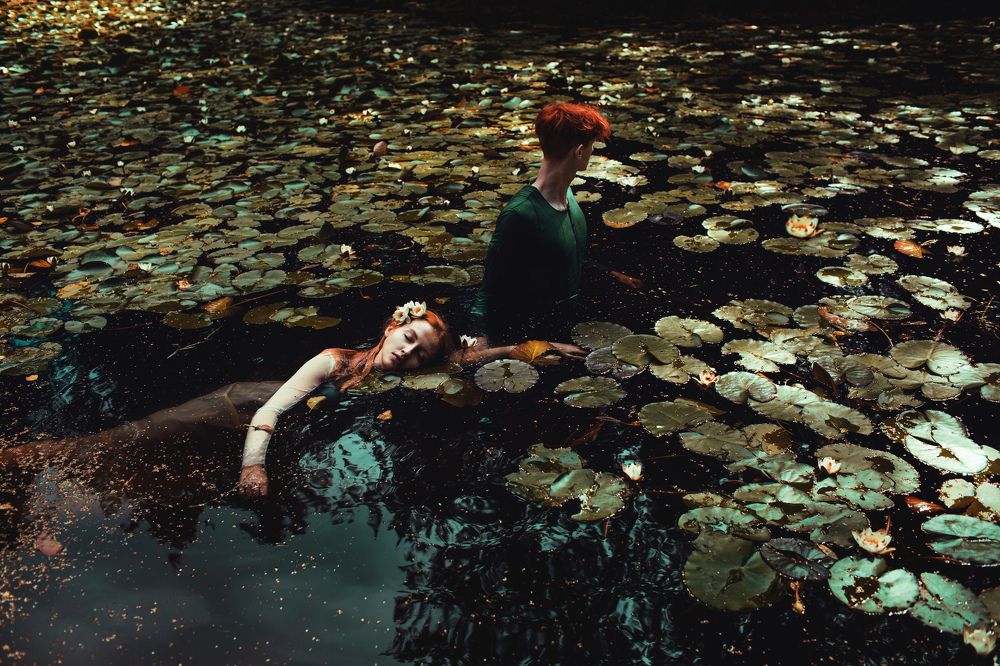.children Nymphaea.
