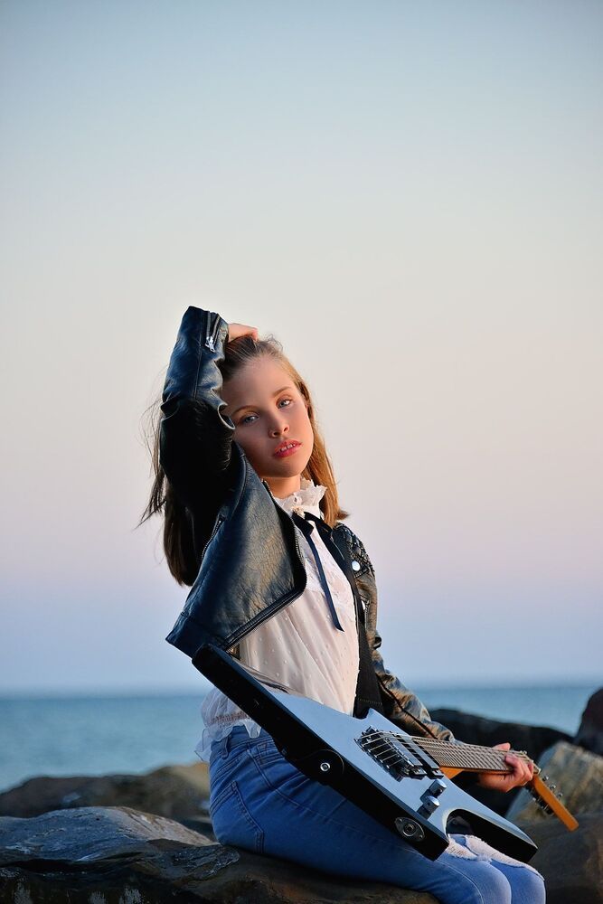 Rock girl