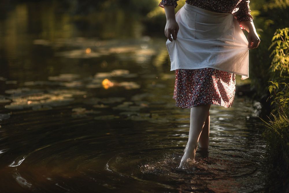 SUMMER IN THE COUNTRY