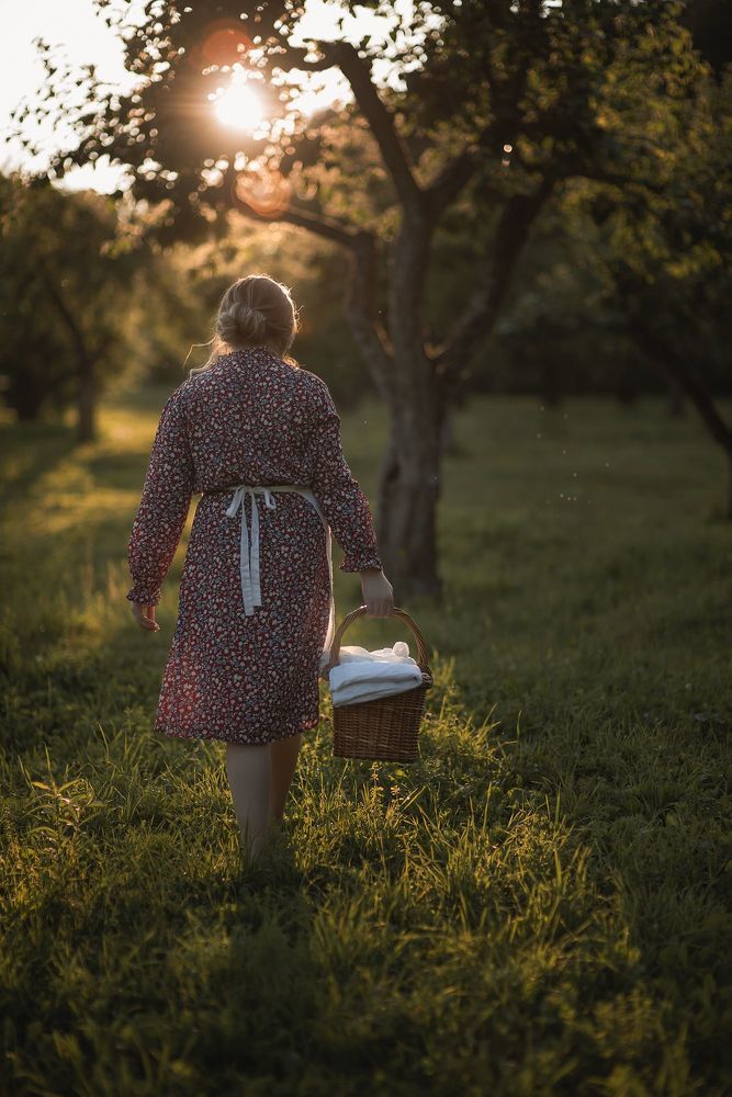 SUMMER IN THE COUNTRY