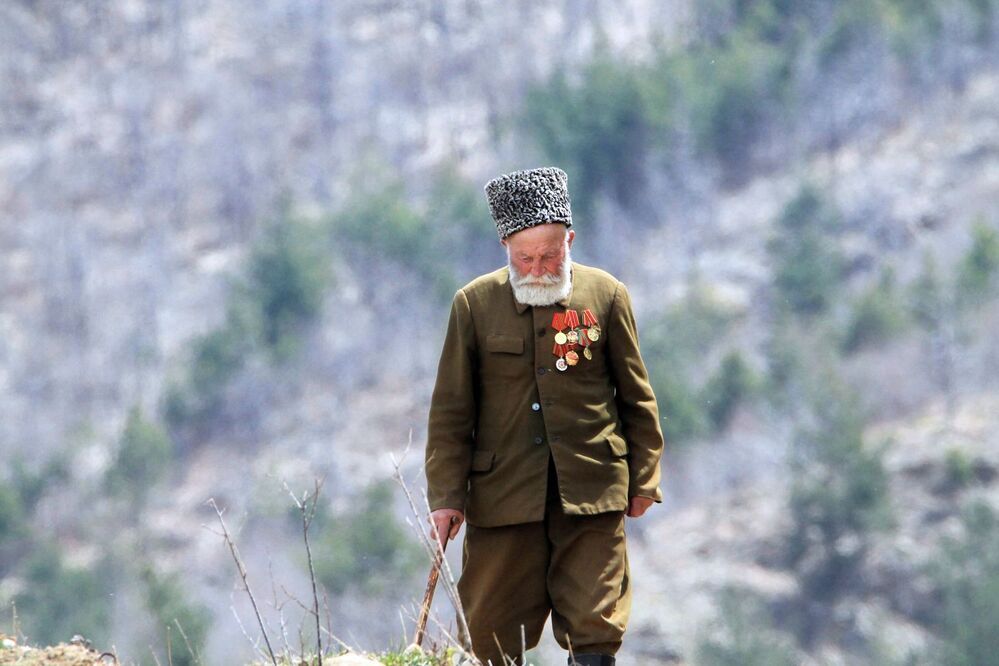 Горец..