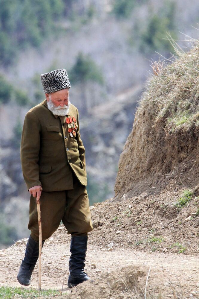 Горец..