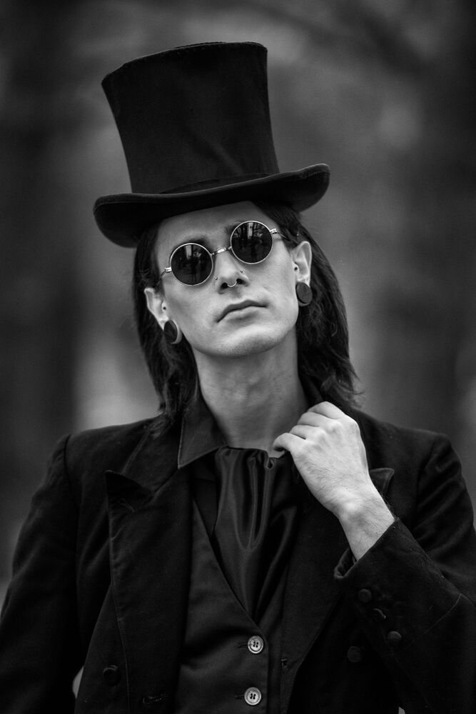 #crimsonpeak. male character