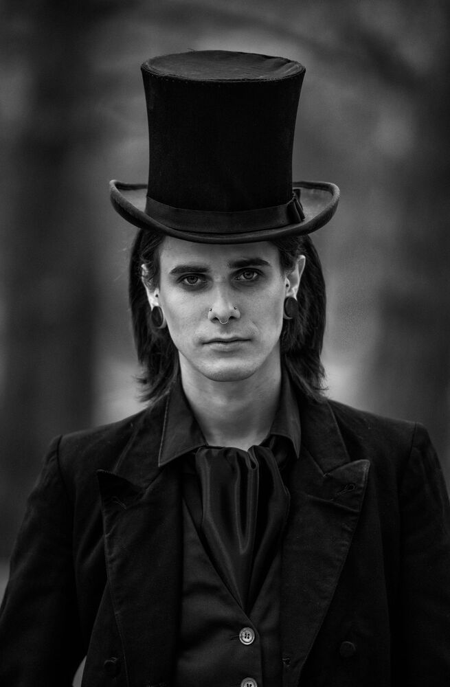 #crimsonpeak. male character