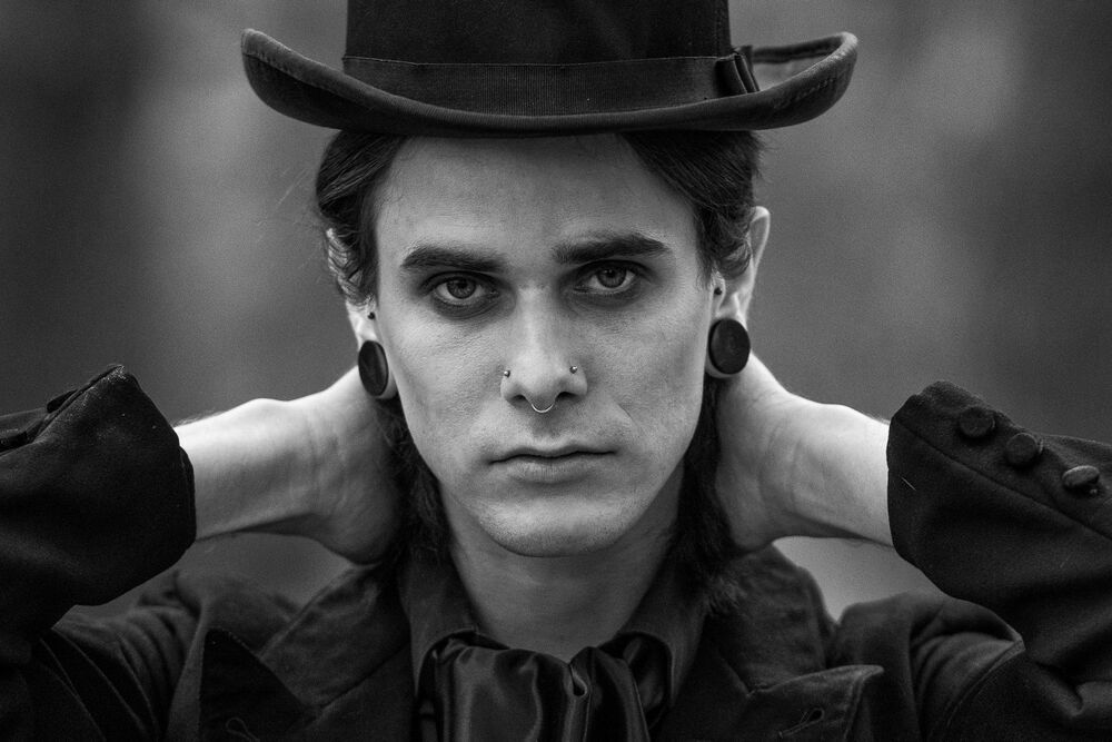 #crimsonpeak. male character