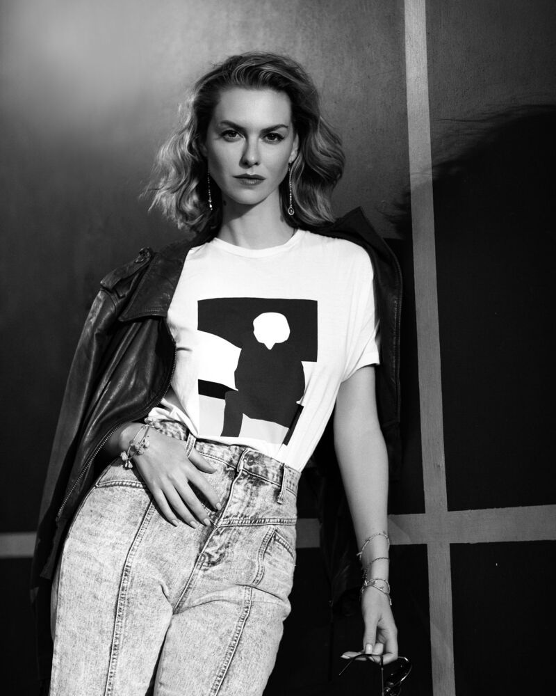 International Actress:  @lyanka22