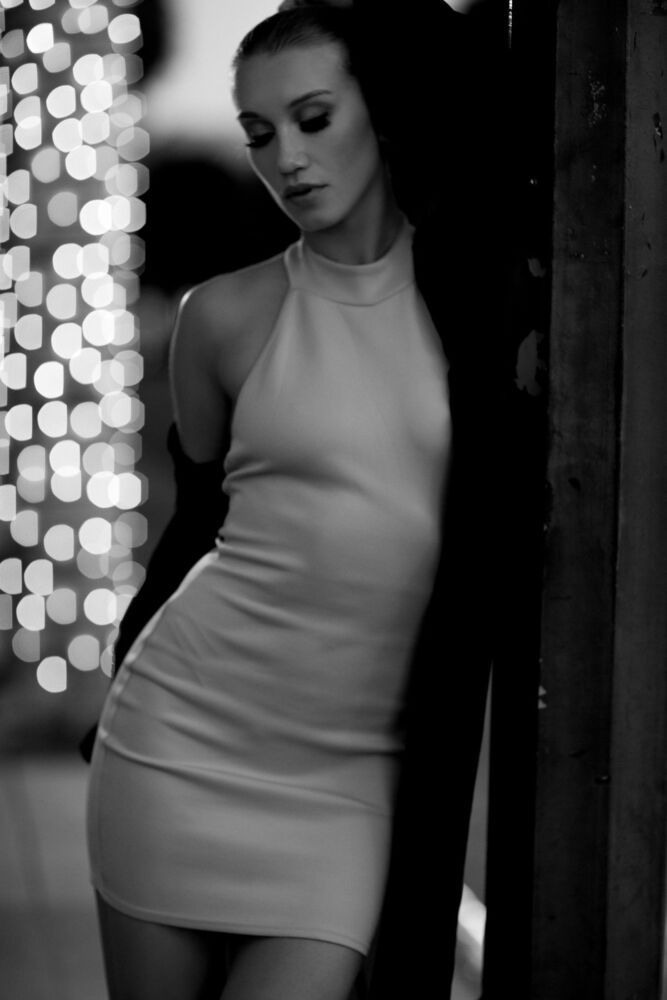 Model:  @sandyjoanne_