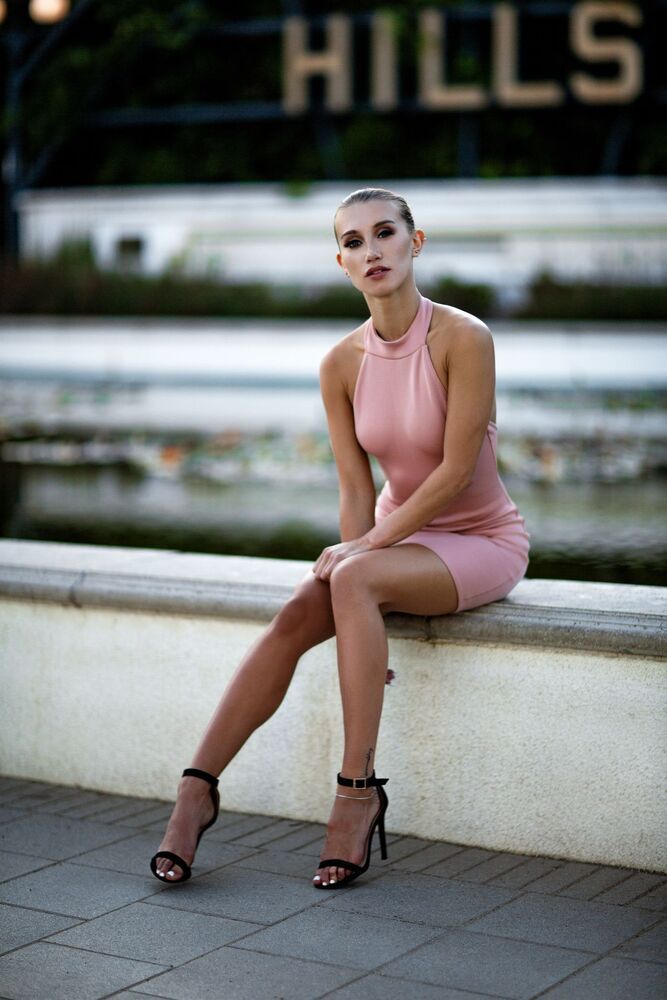Model:  @sandyjoanne_