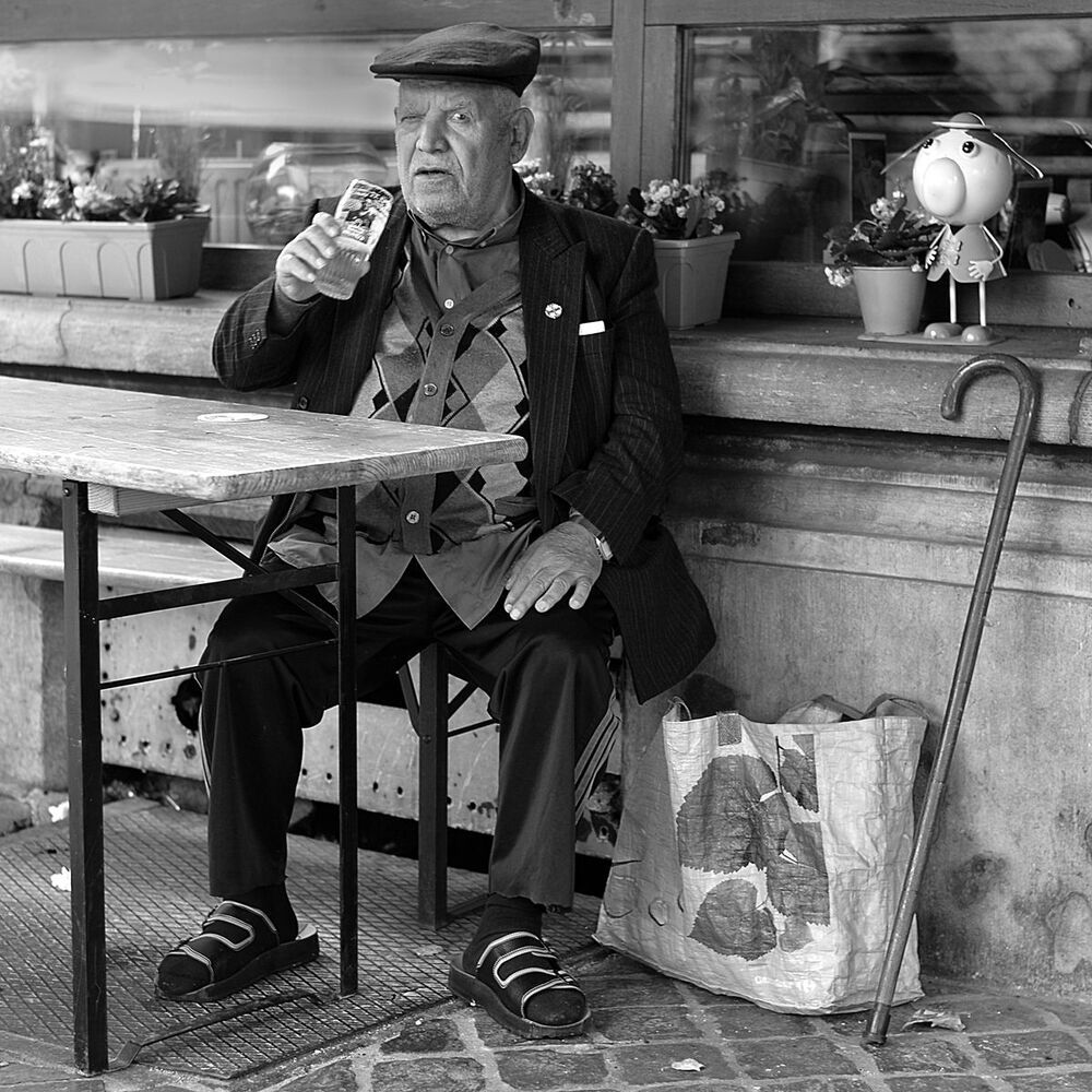 Portraits of bar visitors.