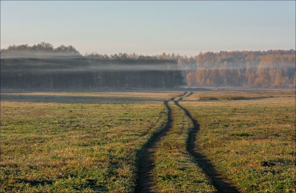 Даль со слоистым туманом