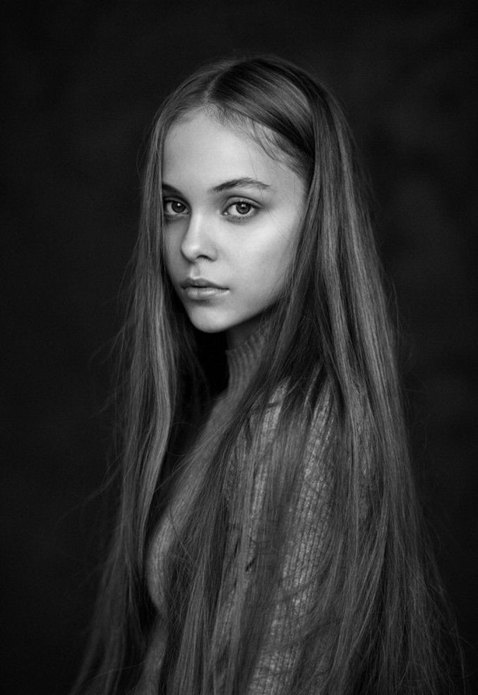 Лиза в черно-белом.