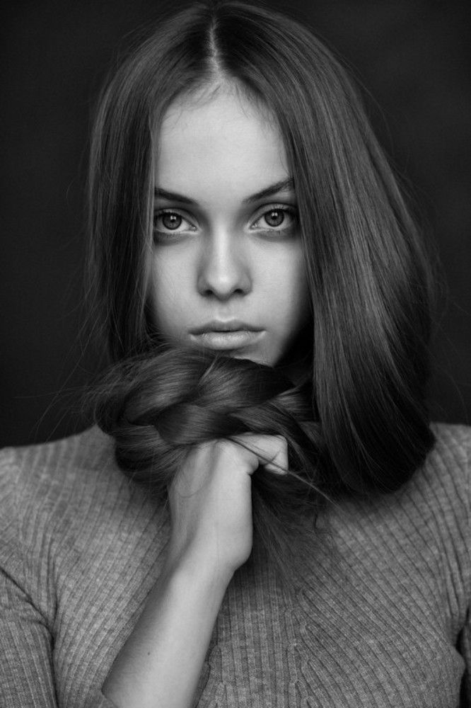 Лиза в черно-белом.