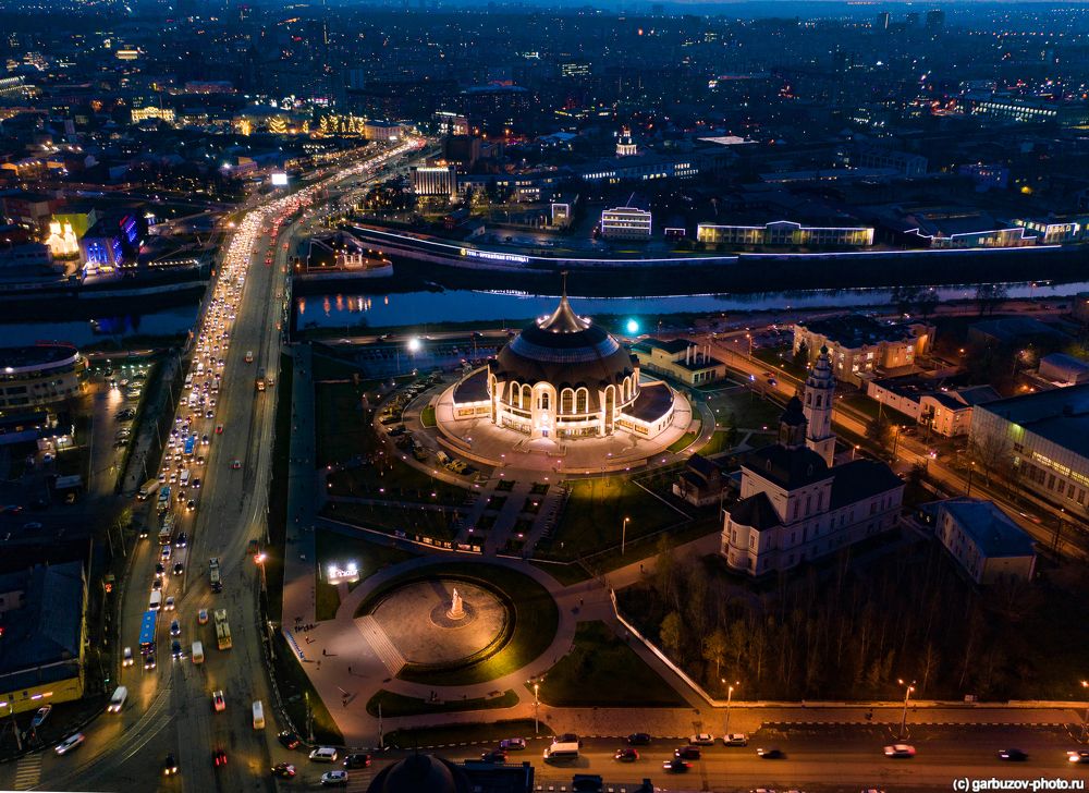 Тула. Ночь. Музей оружия