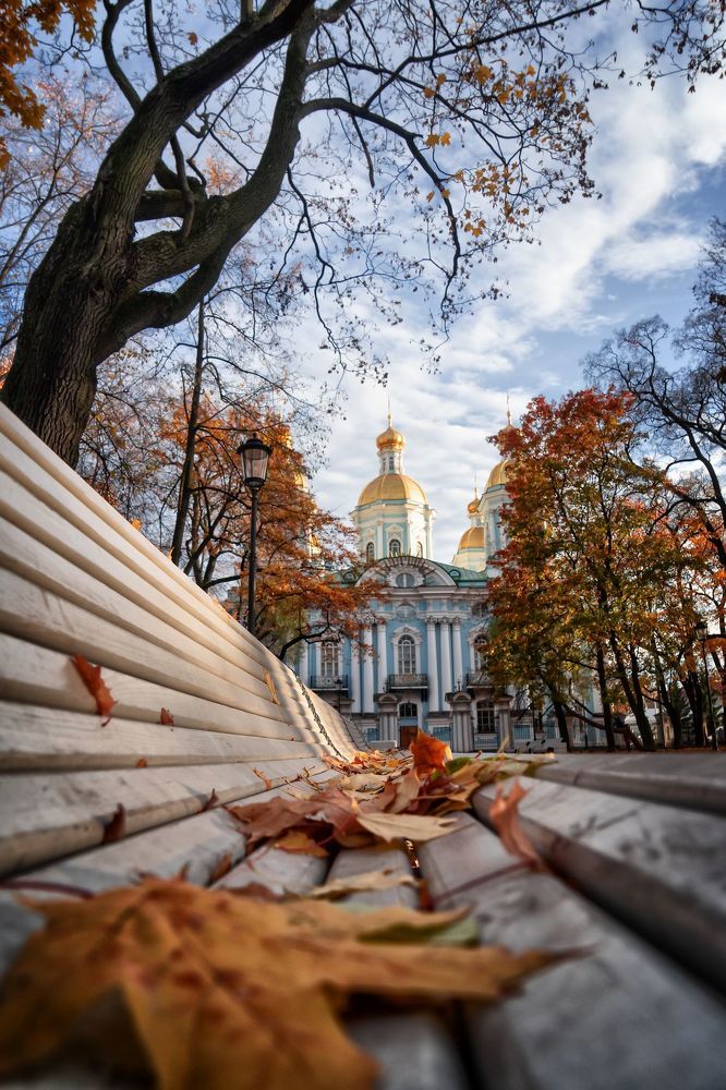Осень в городе белых ночей и ветров
