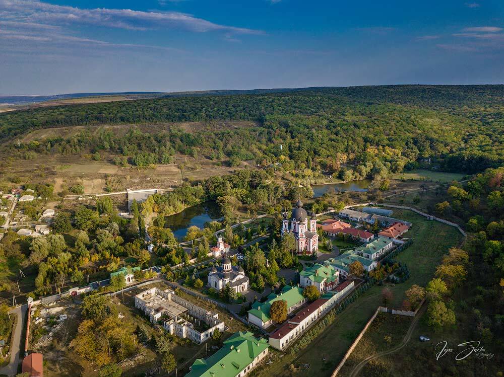 Curky monastery