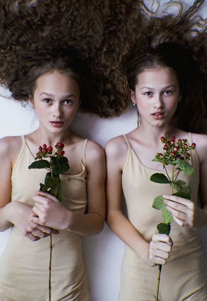 Tweens Dasha & Lera