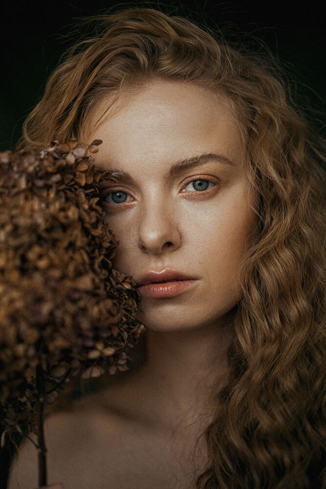 Albina and flower