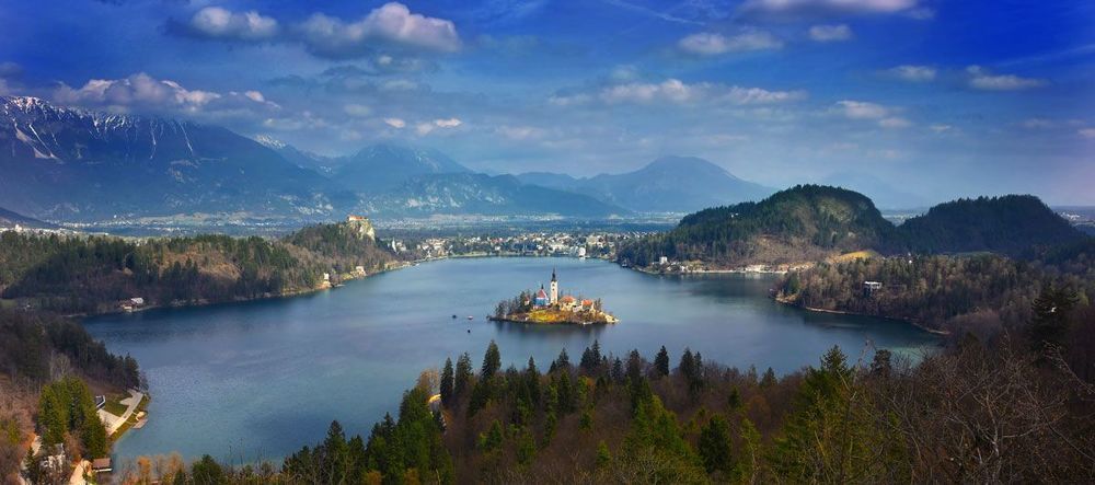 Первые лучи солнца